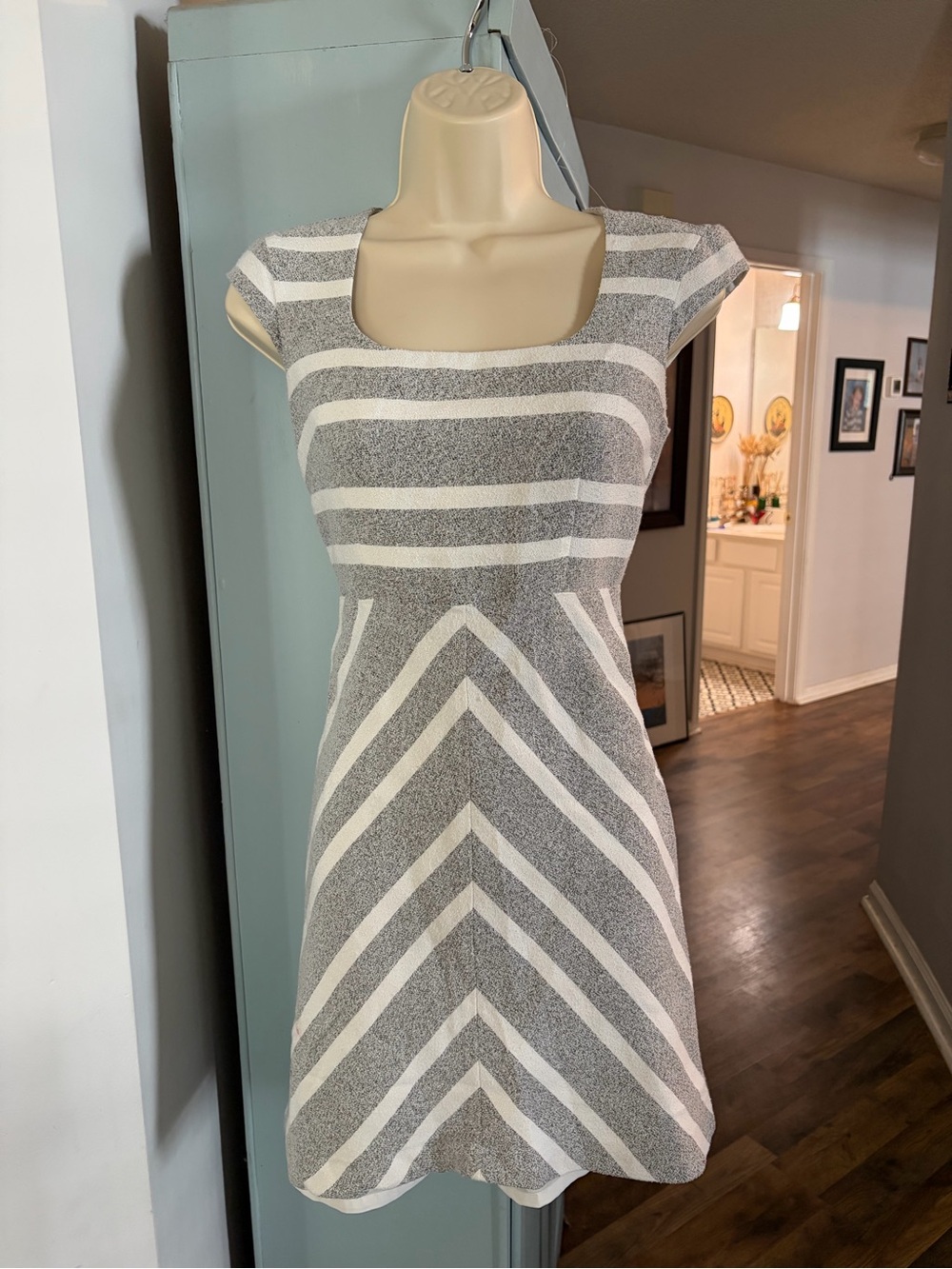 Ann Taylor Petites Gray and White Striped Fit-and-Flare A-Line Mini Dress 0P